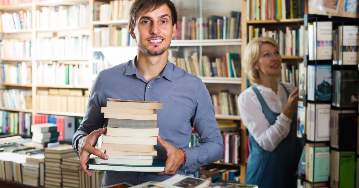 7 Best Places to Resell Law Textbooks in 2021